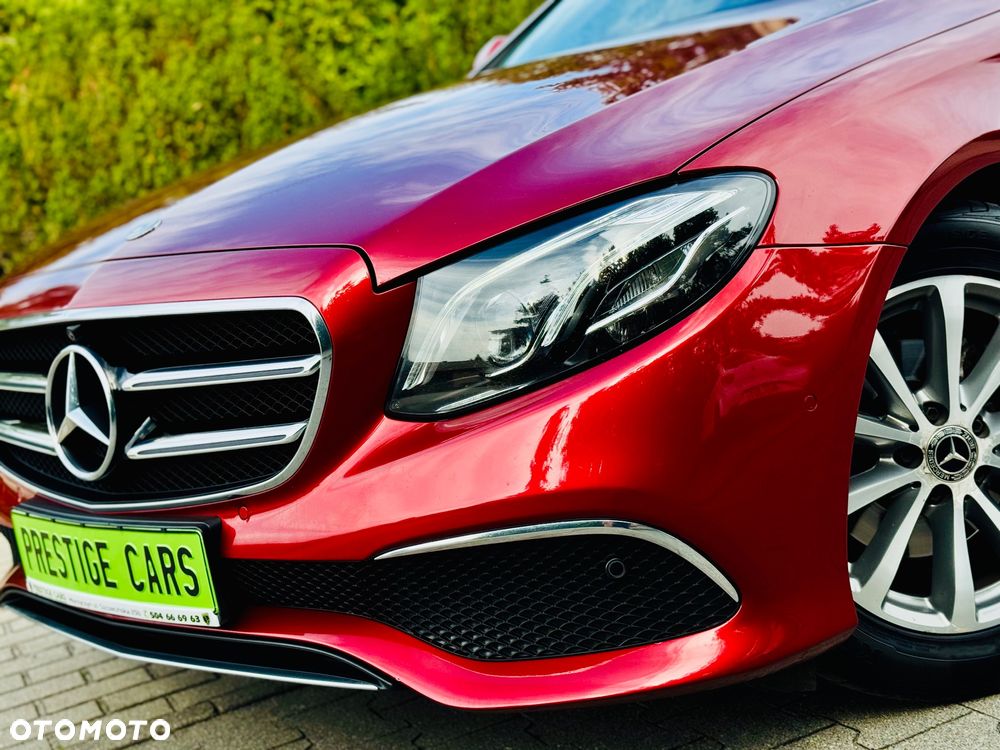 Mercedes-Benz Klasa E 220 d T 9G-TRONIC Exclusive - 18