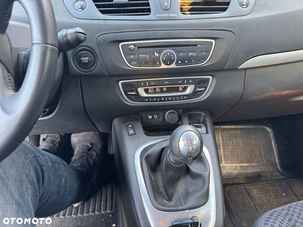 Renault Scenic - 9