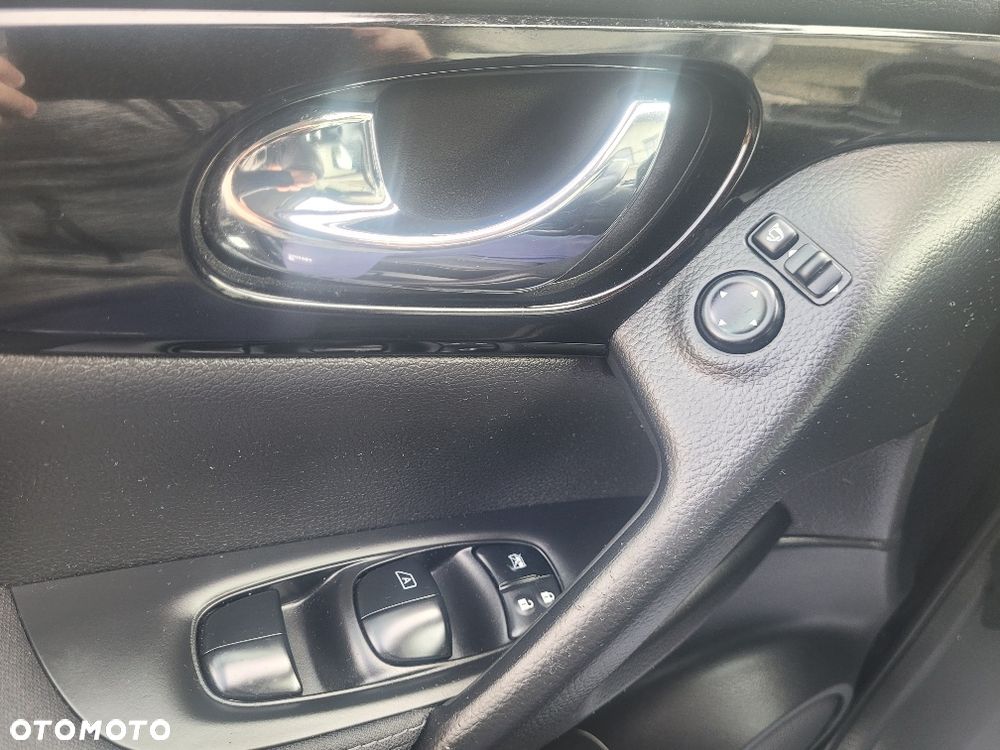 Nissan Qashqai 1.6 dCi DPF acenta - 19