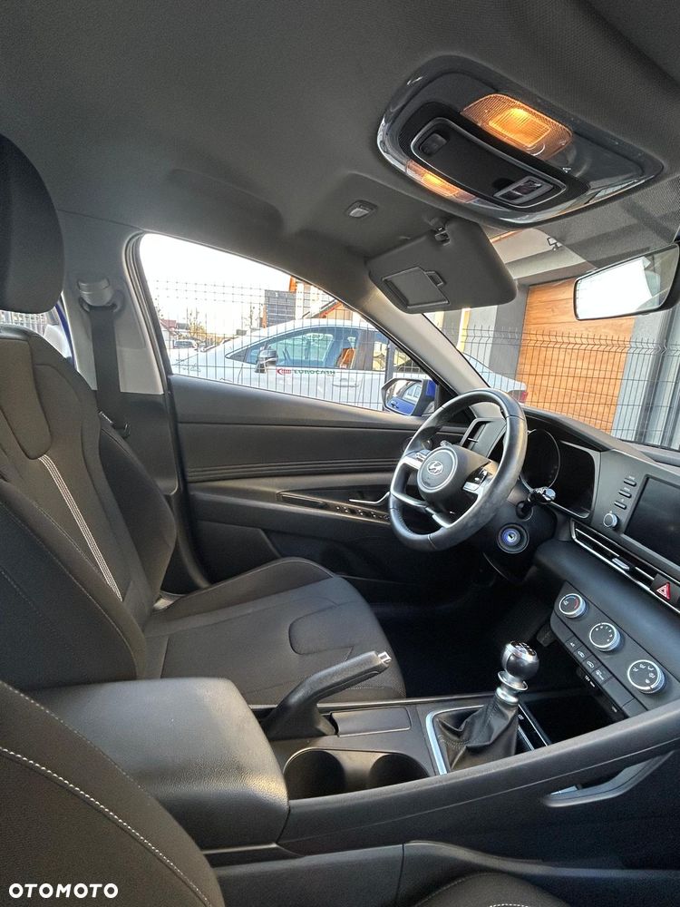 Hyundai Elantra 1.6 Modern - 19