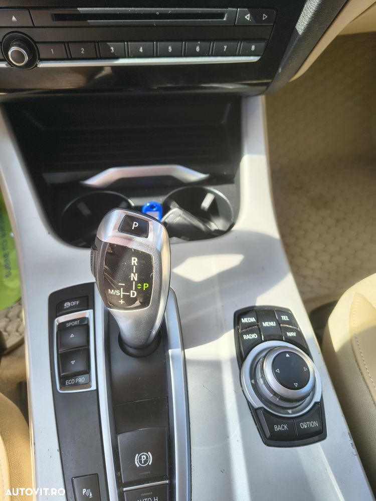 BMW X3 sDrive18d Aut. xLine - 12