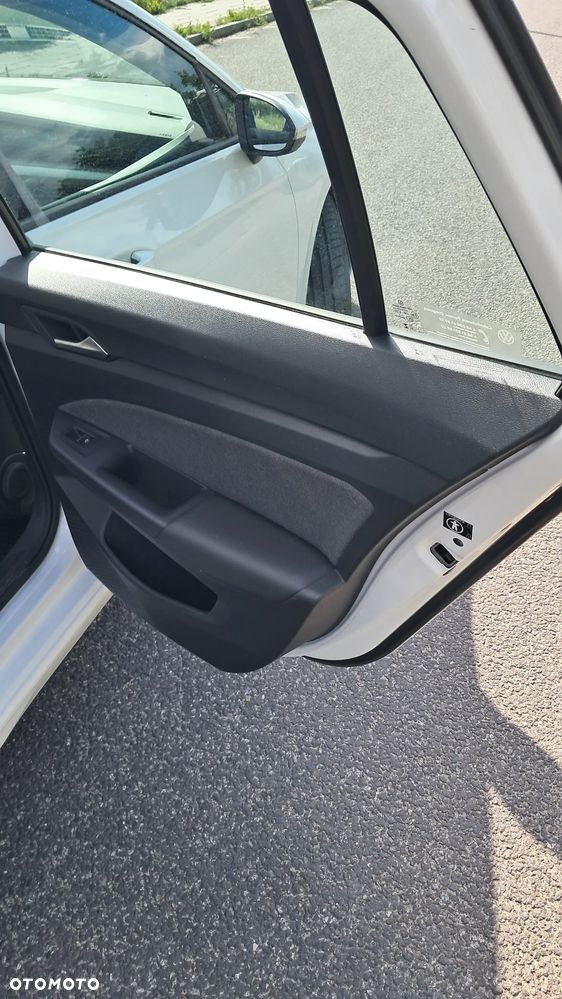 Volkswagen Golf 2.0 TDI Life - 16