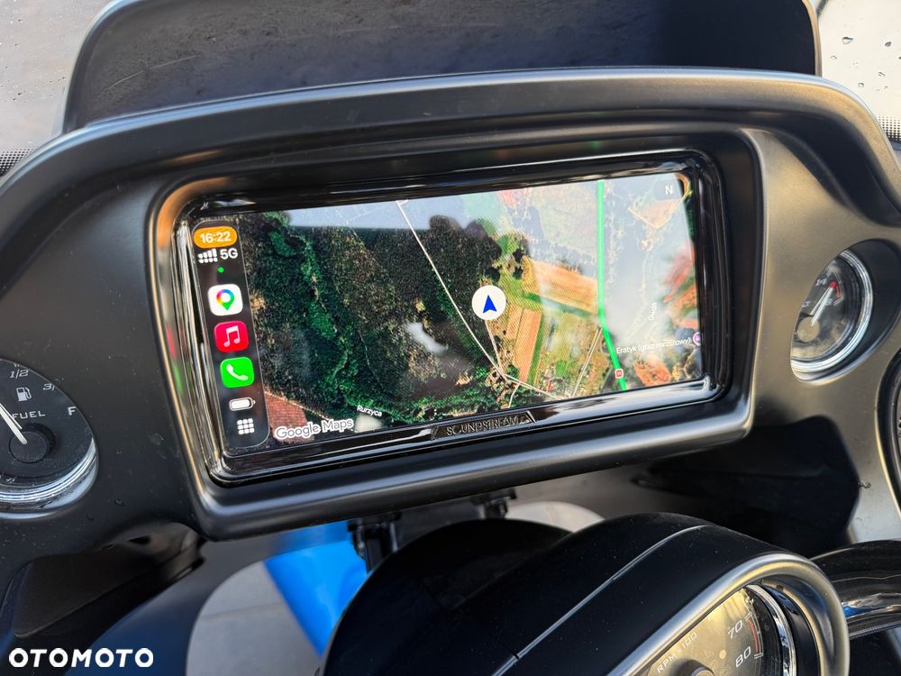 Harley-Davidson Touring Road Glide - 13