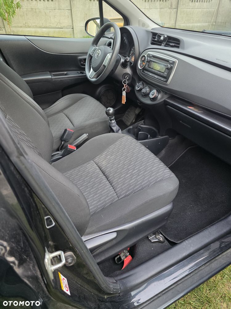 Toyota Yaris - 8