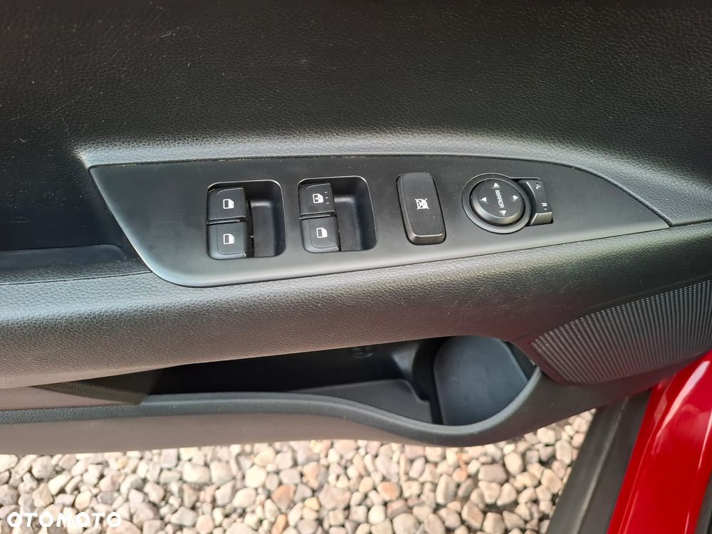 Kia Stonic - 15