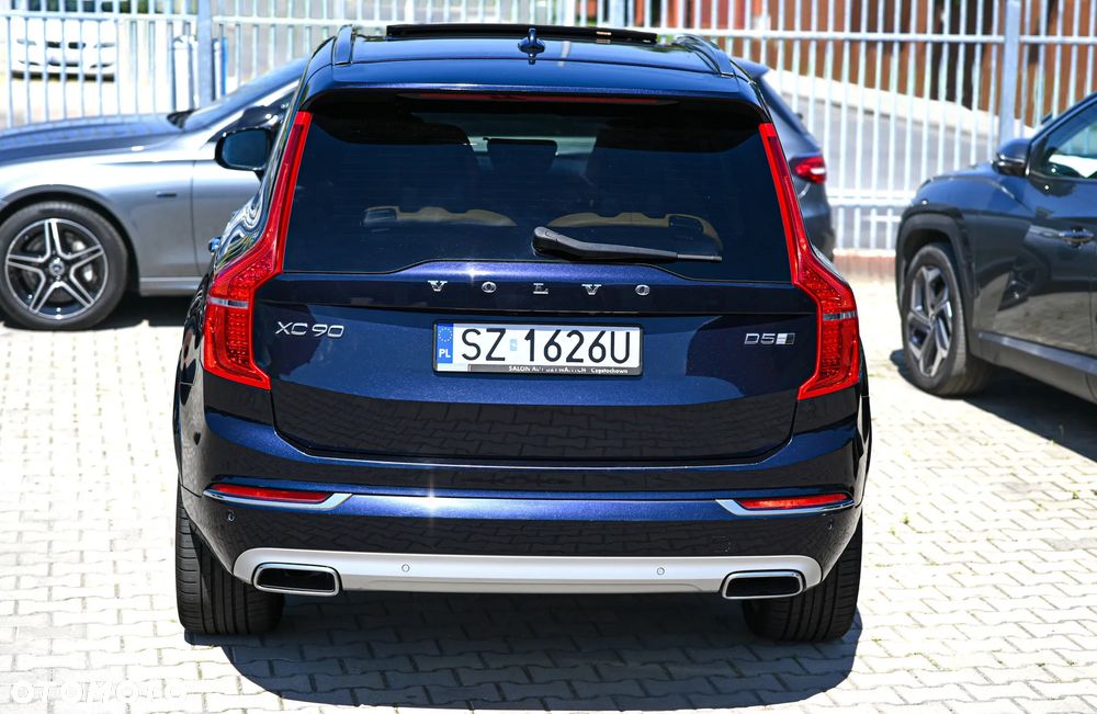Volvo XC 90 D5 SCR AWD Inscription 7os - 35