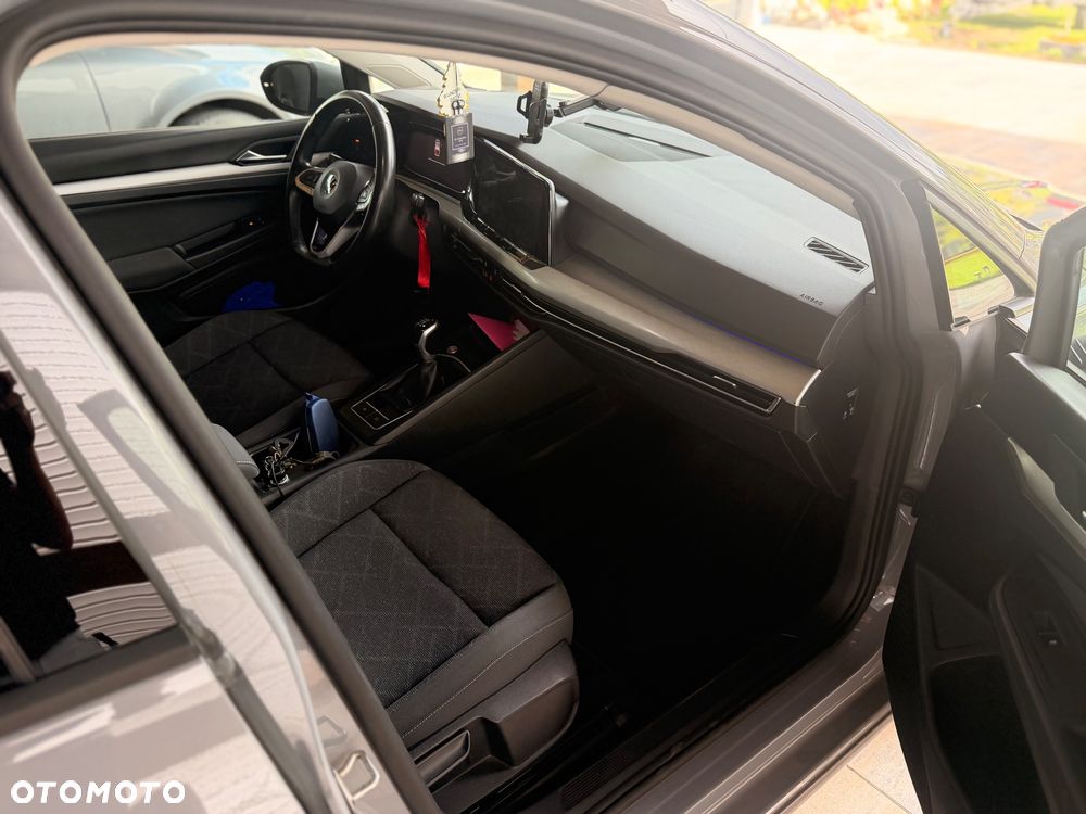 Volkswagen Golf - 11