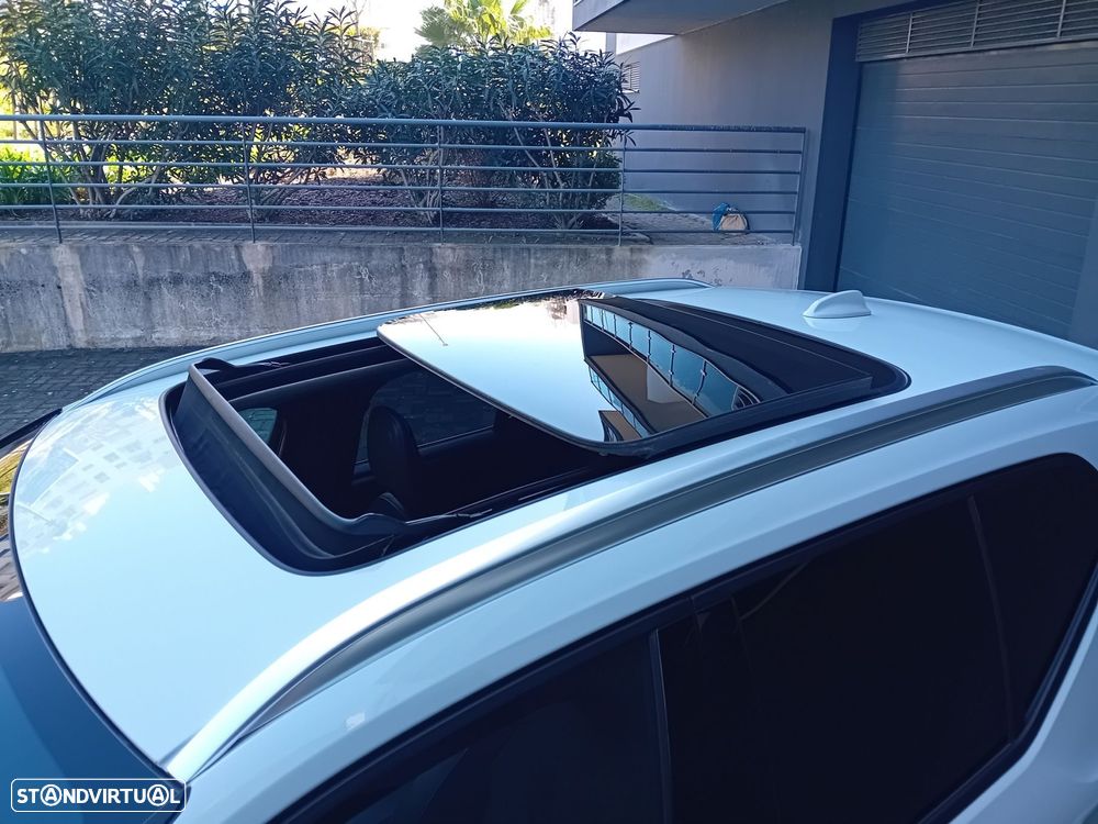 Volvo XC 40 1.5 T3 Momentum Tech Edition - 17