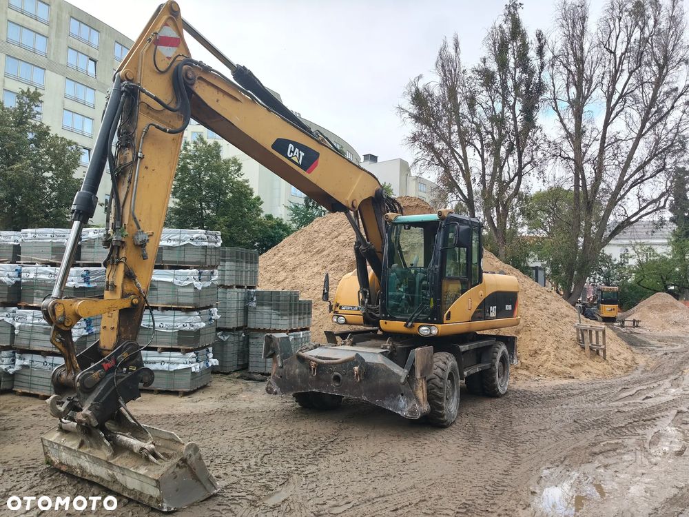 Caterpillar M318D - 1