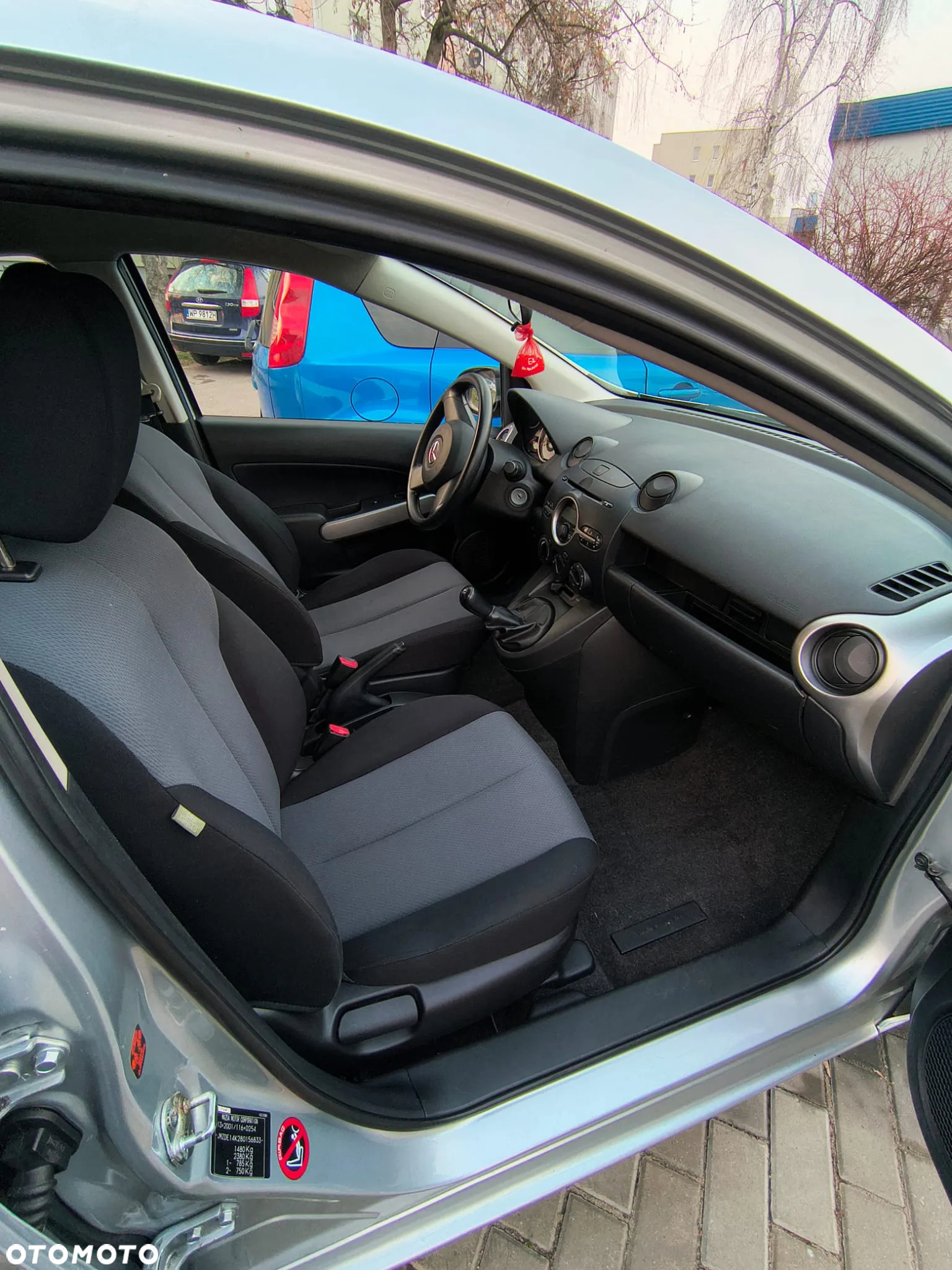 Mazda 2 - 7