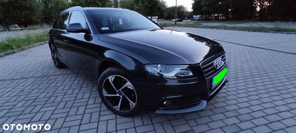 Audi A4 Avant 2.0 TDI DPF - 1