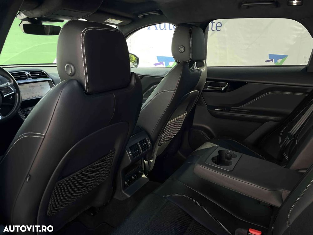 Jaguar F-Pace - 17