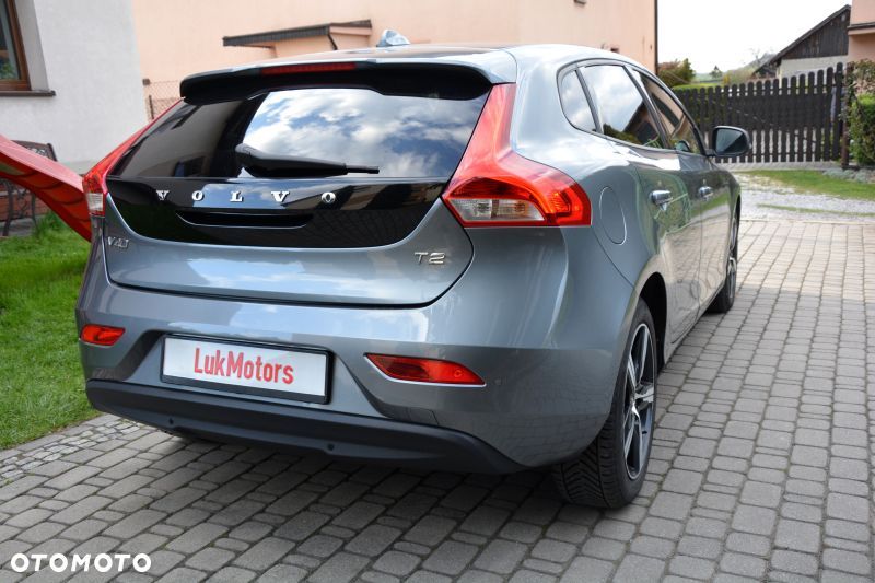 Volvo V40 T2 - 28