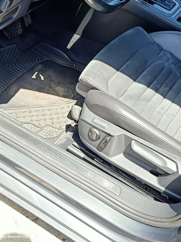 VW Passat Variant 2.0 TDI Highline DSG - 9