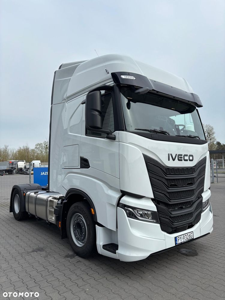 Iveco S-WAY - 2