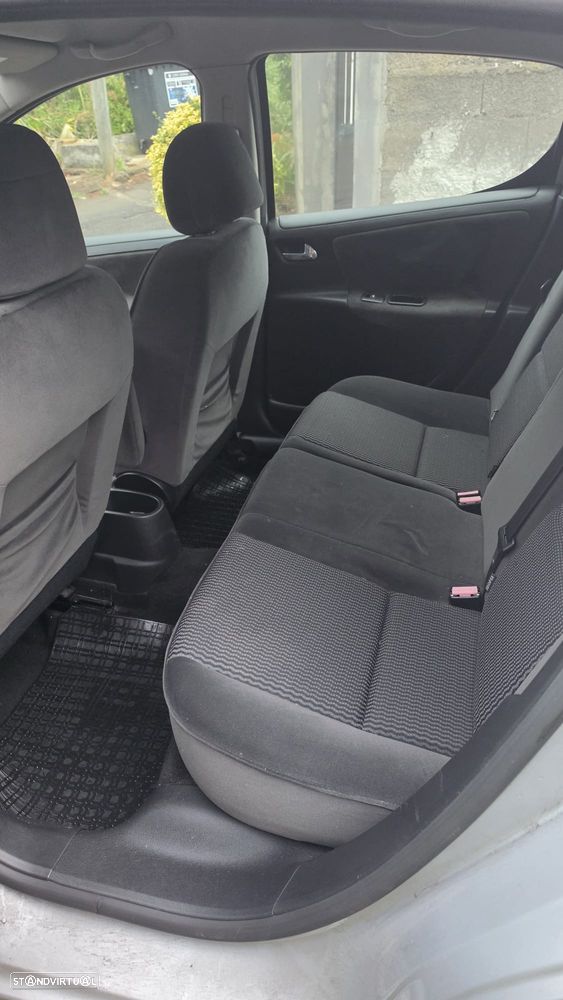 Peugeot 207 1.6 HDi Sport - 2