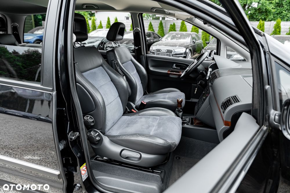 Volkswagen Sharan 2.8 V6 4Motion Highline - 24