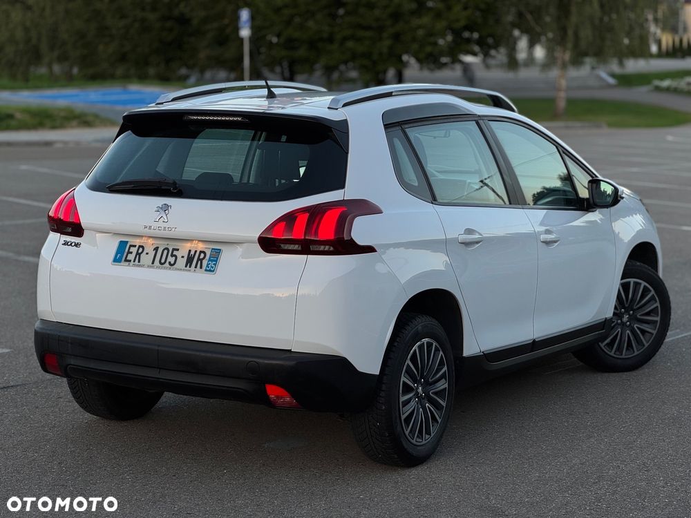 Peugeot 2008 1.2 Pure Tech Active - 7