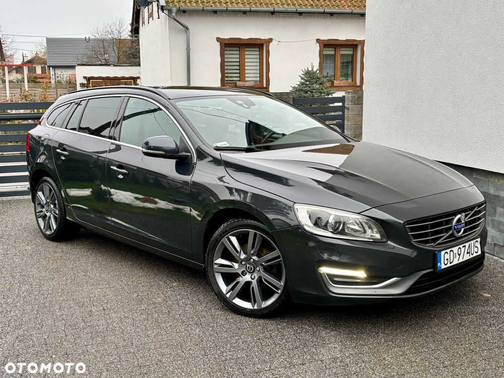 Volvo V60 D3 Summum - 11