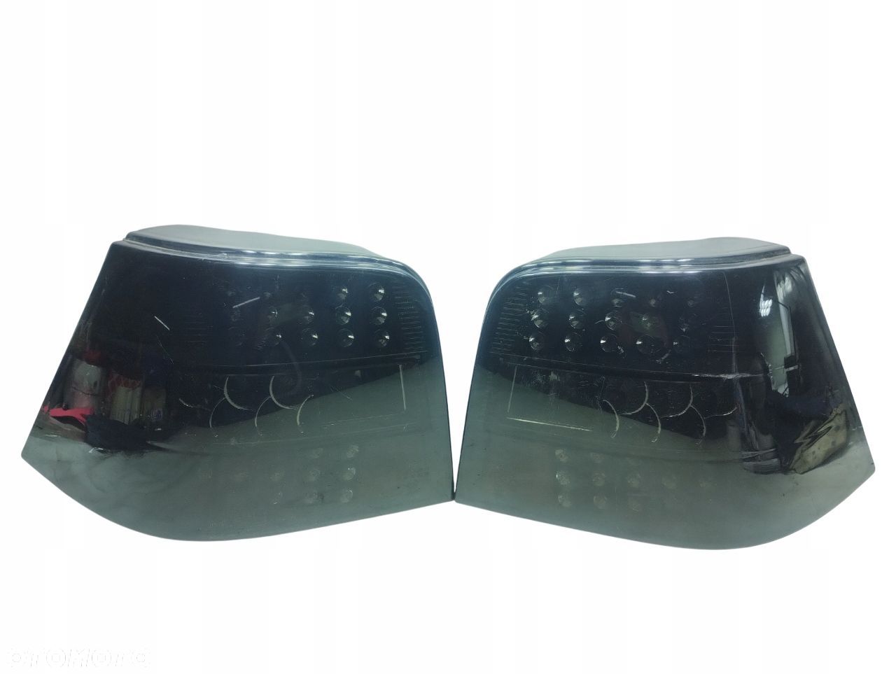 Vw Golf Iv Lampa Prawa Lewa Komplet Tył Tylna Led Tuning Czarna - 1
