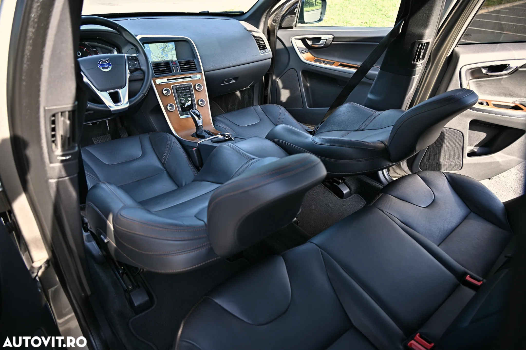 Volvo XC 60 D4 Geartronic Summum - 14