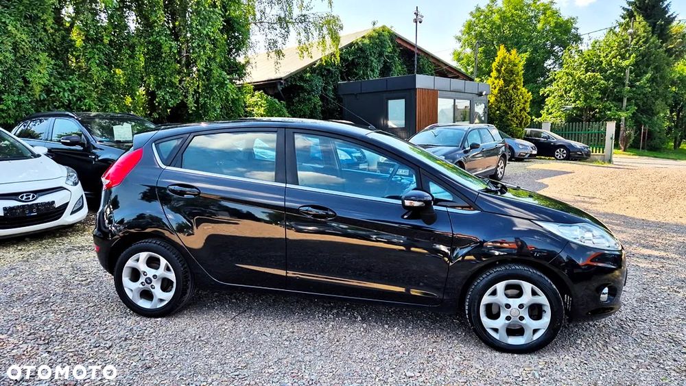 Ford Fiesta - 11