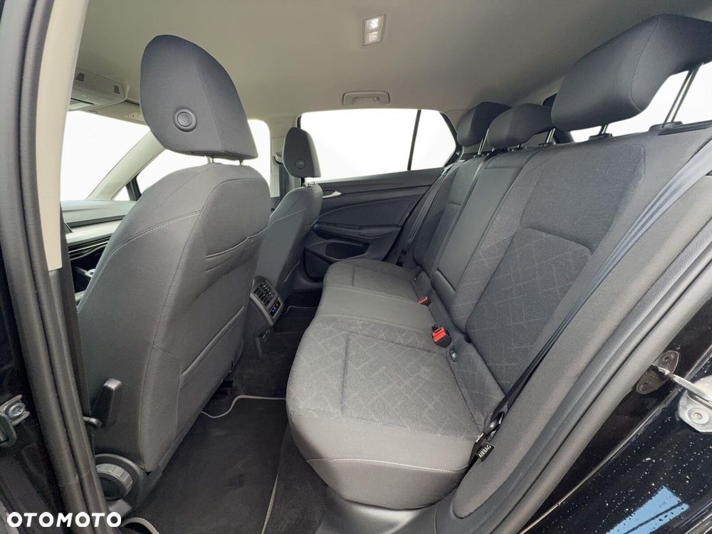 Volkswagen Golf - 27