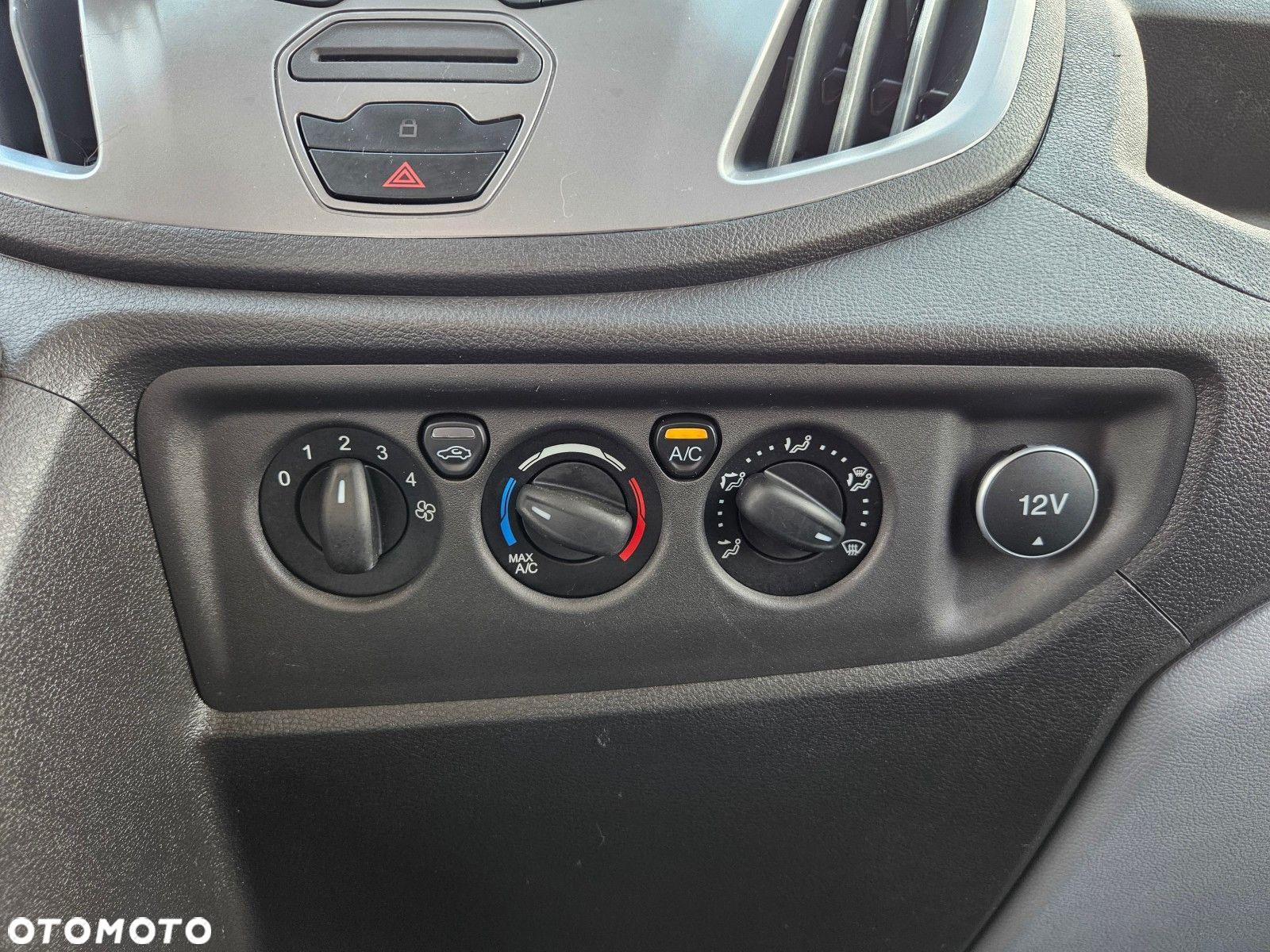 Ford Transit L3H2 *54999zł NETTO* 2.0TdCi/170KM - 33