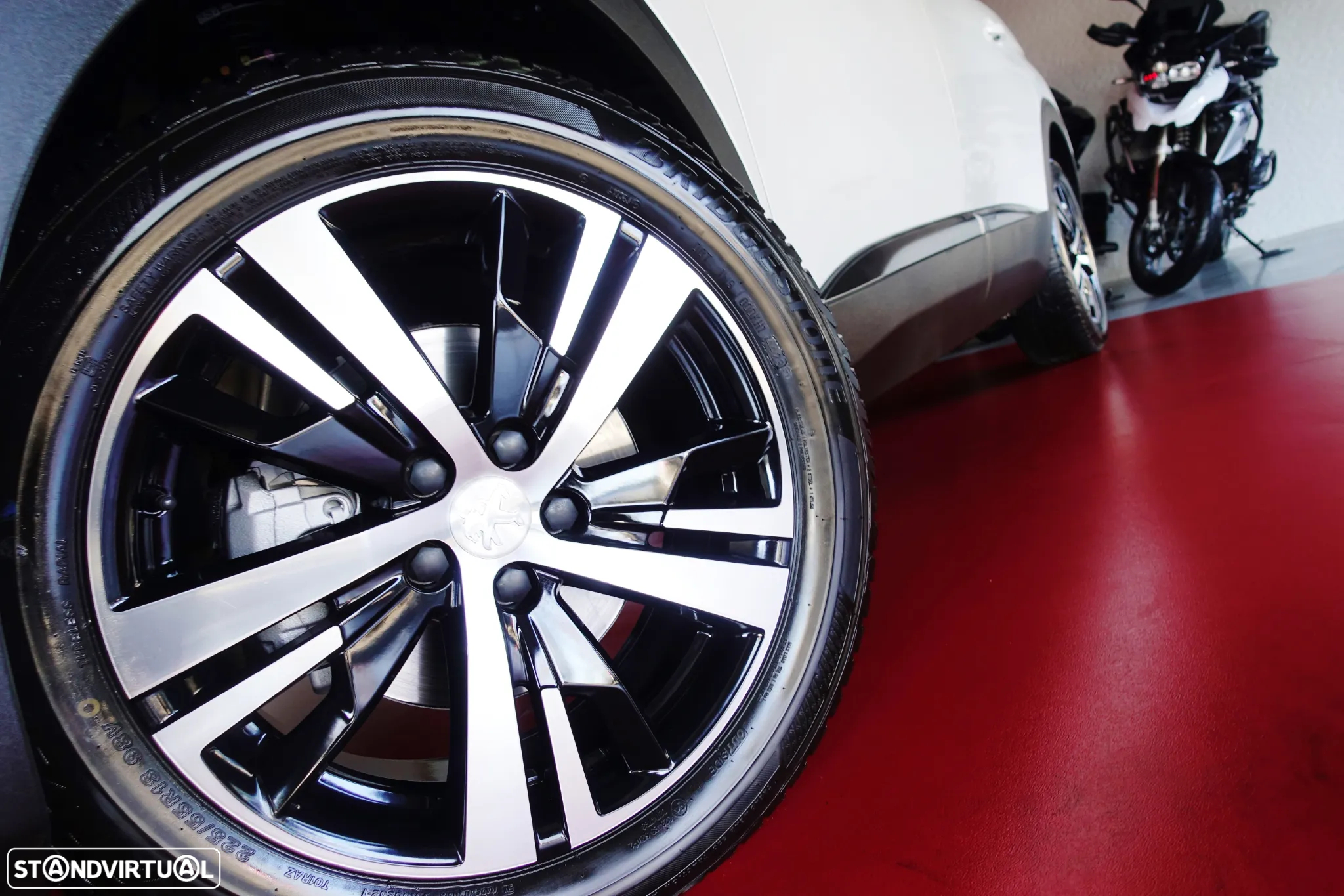 Peugeot 5008 1.6 BlueHDi GT Line EAT6 - 13