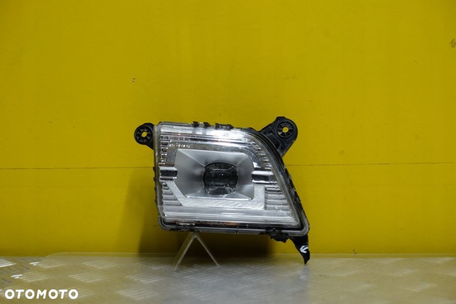 CHEVROLET SILVERADO 2019- HALOGEN DRL LAMPA LED L - 1