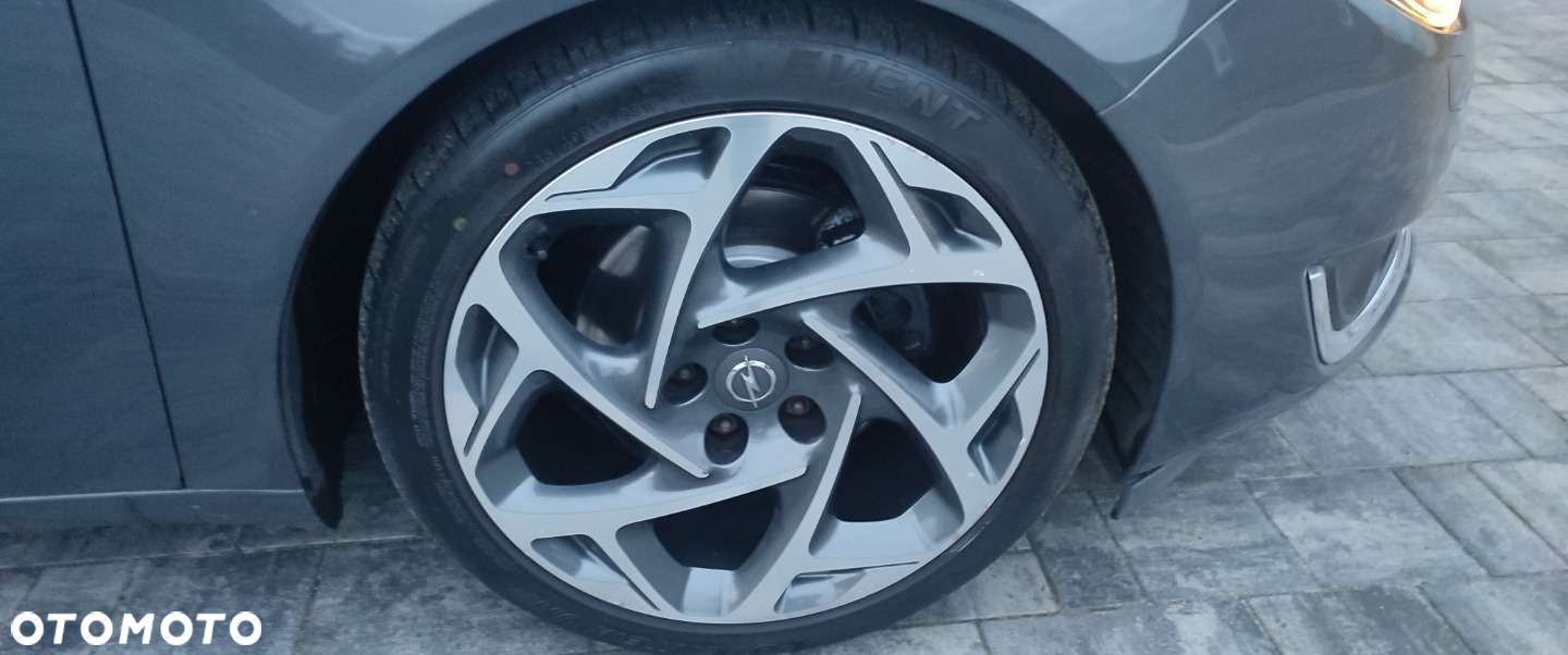 Opel Insignia - 23