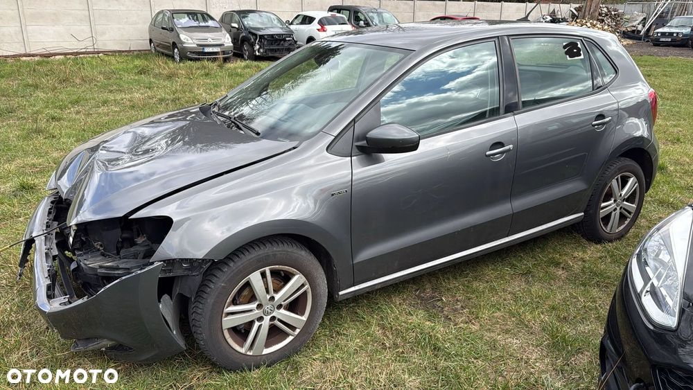 Volkswagen Polo 1.4 TDI Blue Motion Technology Lounge - 4