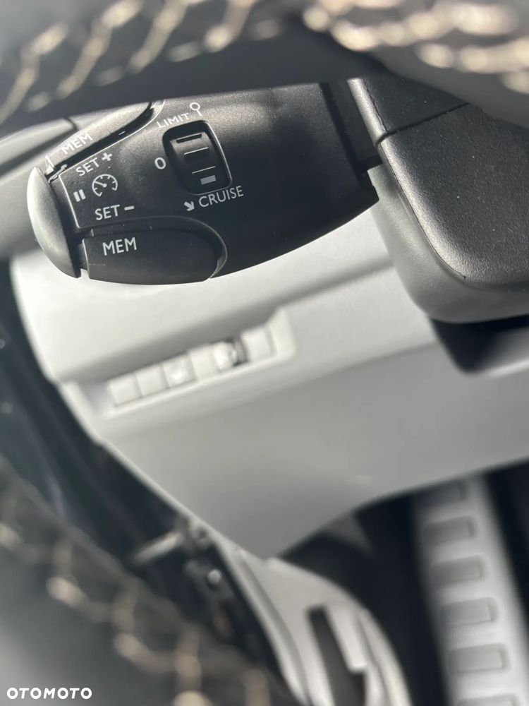 Peugeot expert - 16