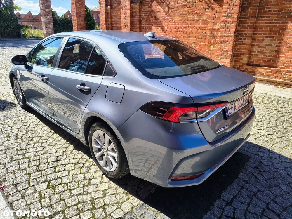 Toyota Corolla 1.8 Hybrid Comfort - 4