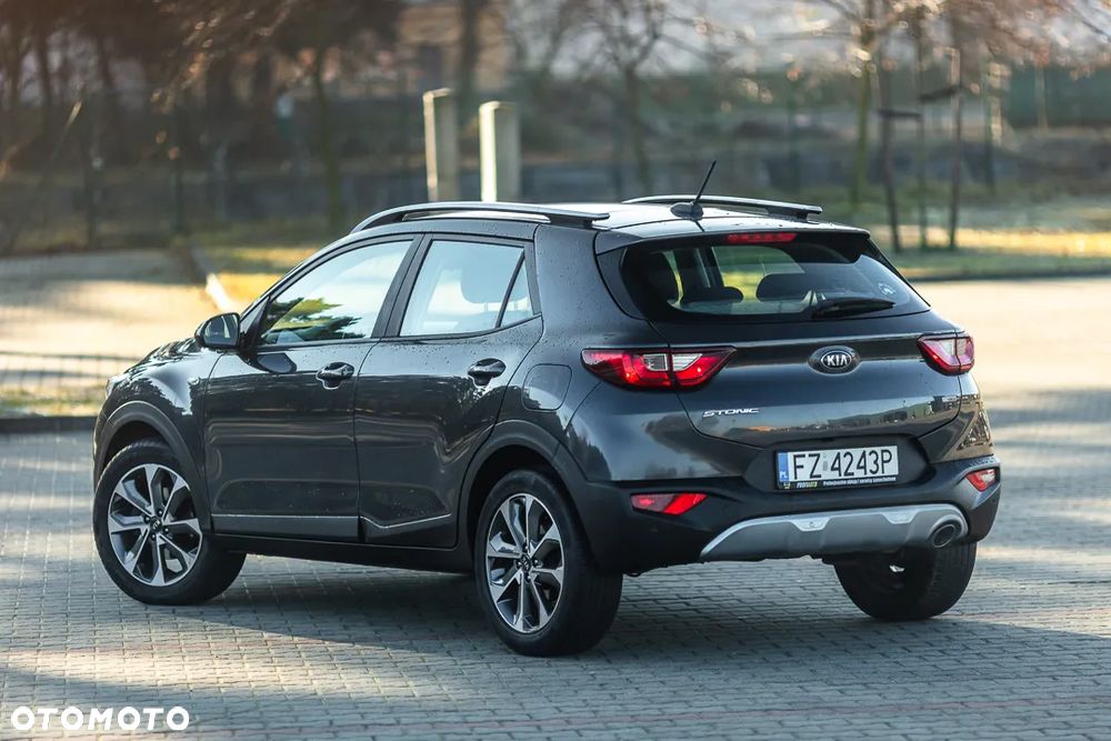 Kia Stonic 1.0 T-GDI 100 OPF Dream-Team Edition - 21