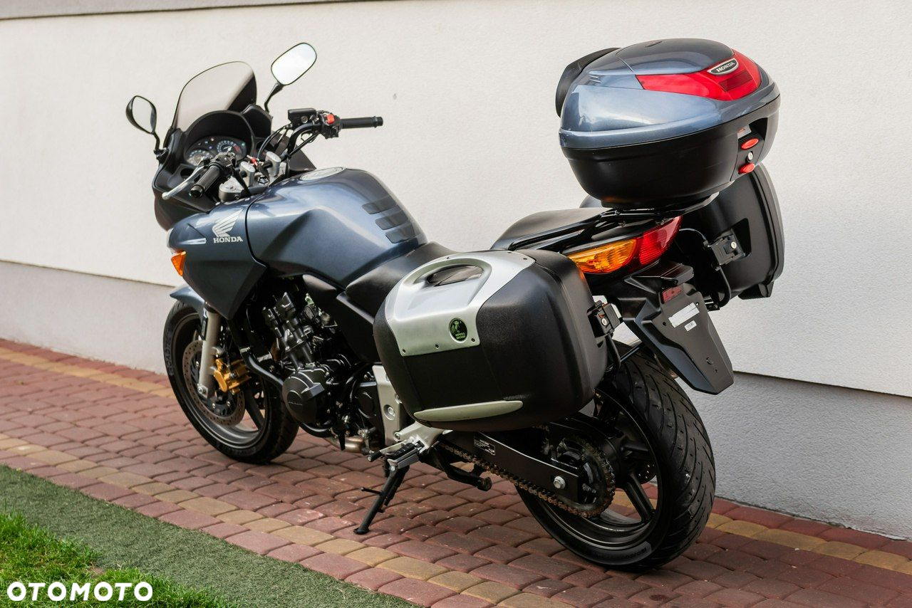 Honda CBF - 4