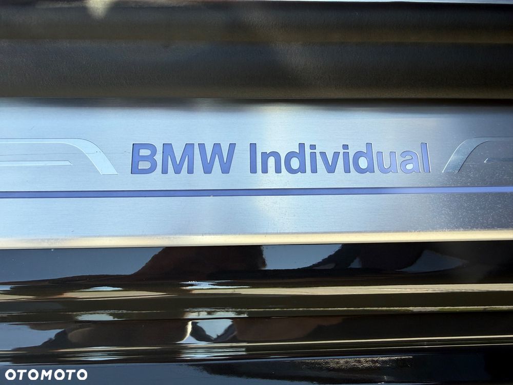 BMW Seria 7 750i xDrive sport - 9
