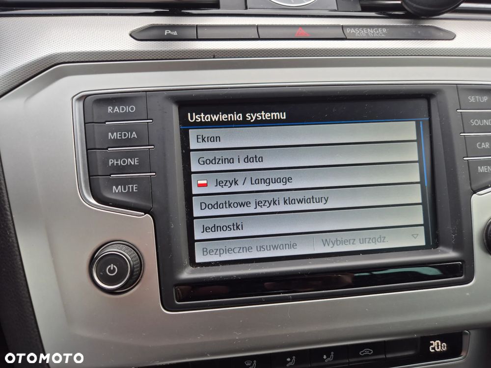 Volkswagen Passat 2.0 TDI (BlueMotion Technology) Highline - 18