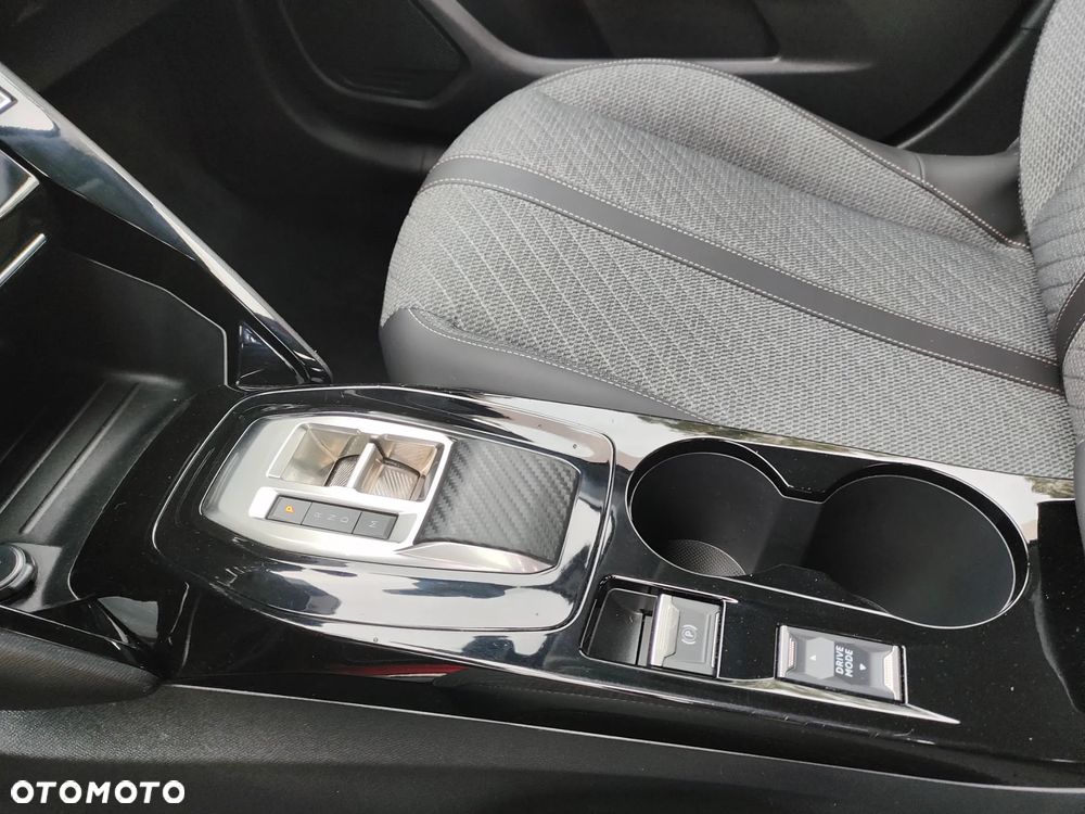 Peugeot 208 Hybrid 100 e-DSC6 Allure - 14