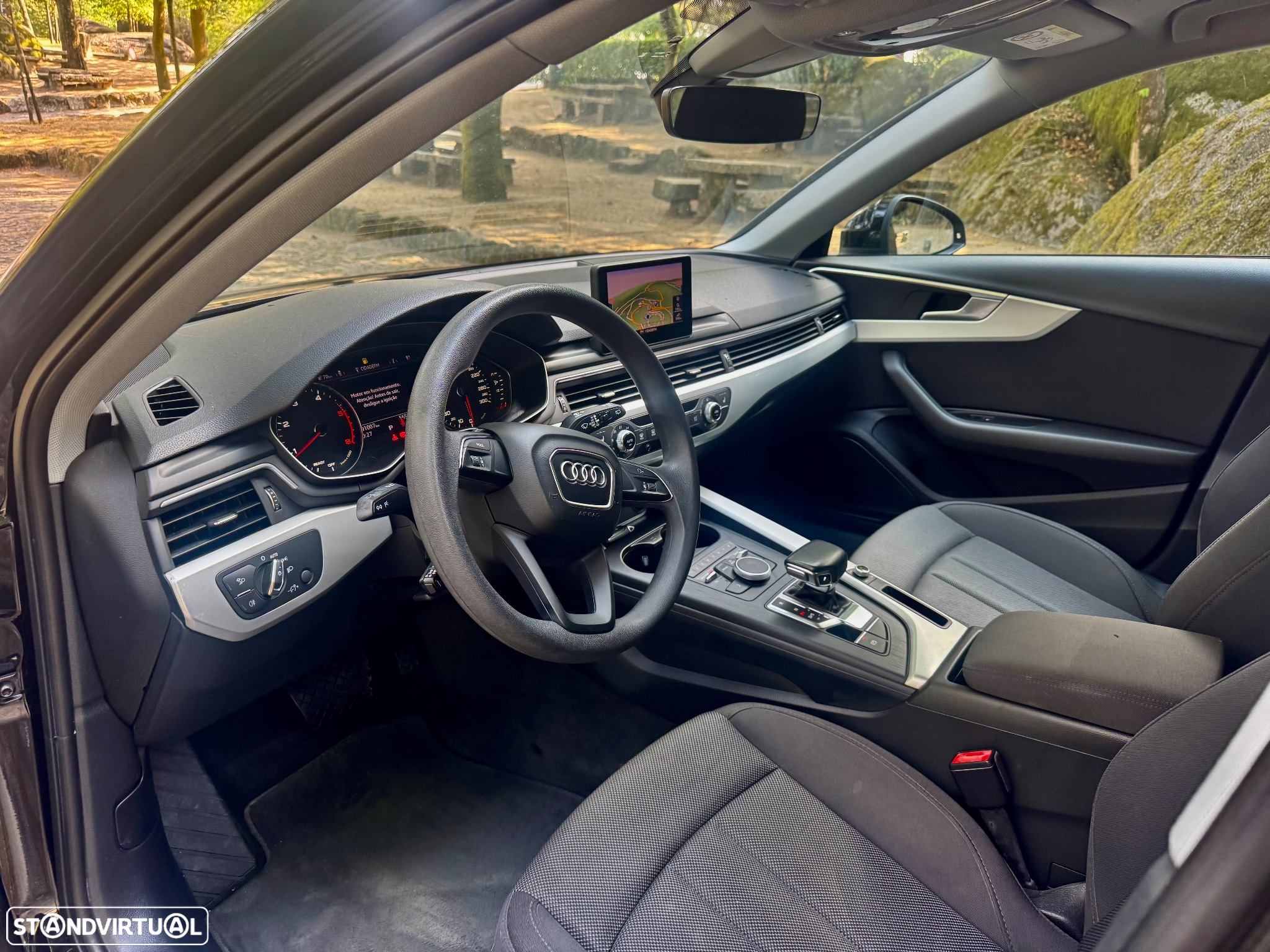 Audi A4 Avant 2.0 TDI Advance S tronic - 23