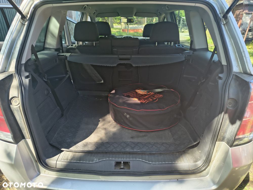 Opel Zafira 1.8 Enjoy - 10