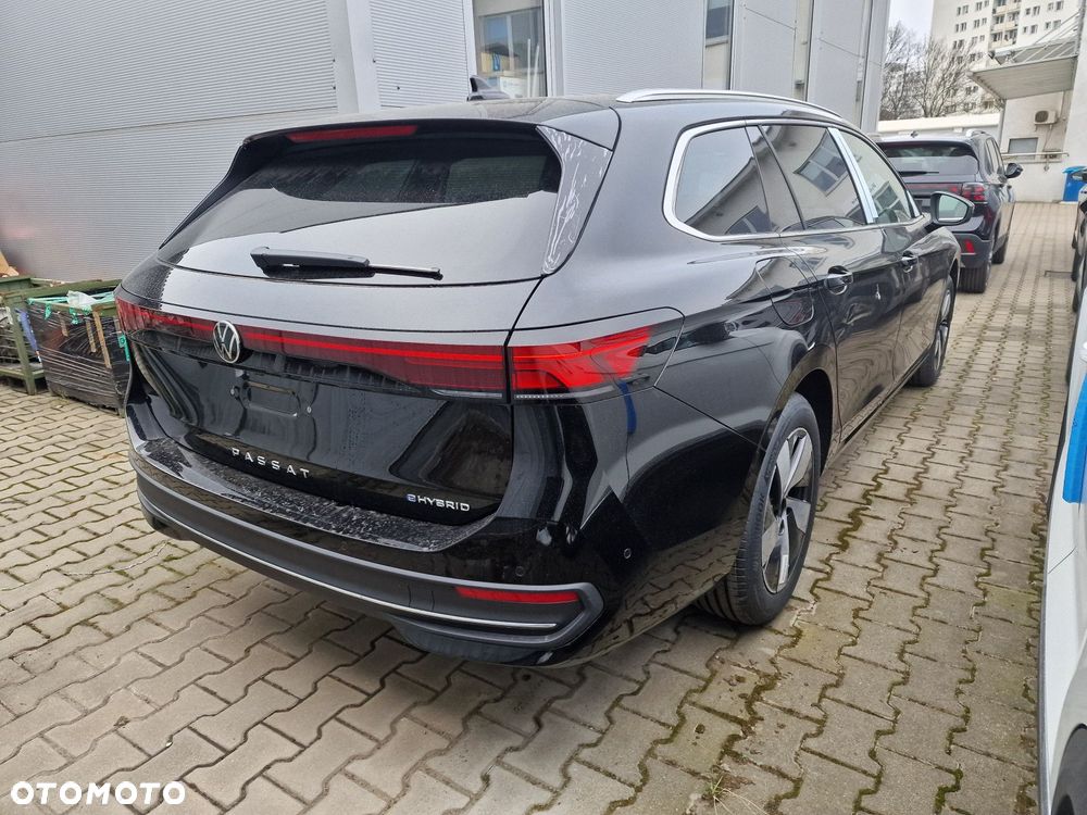 Volkswagen Passat - 6