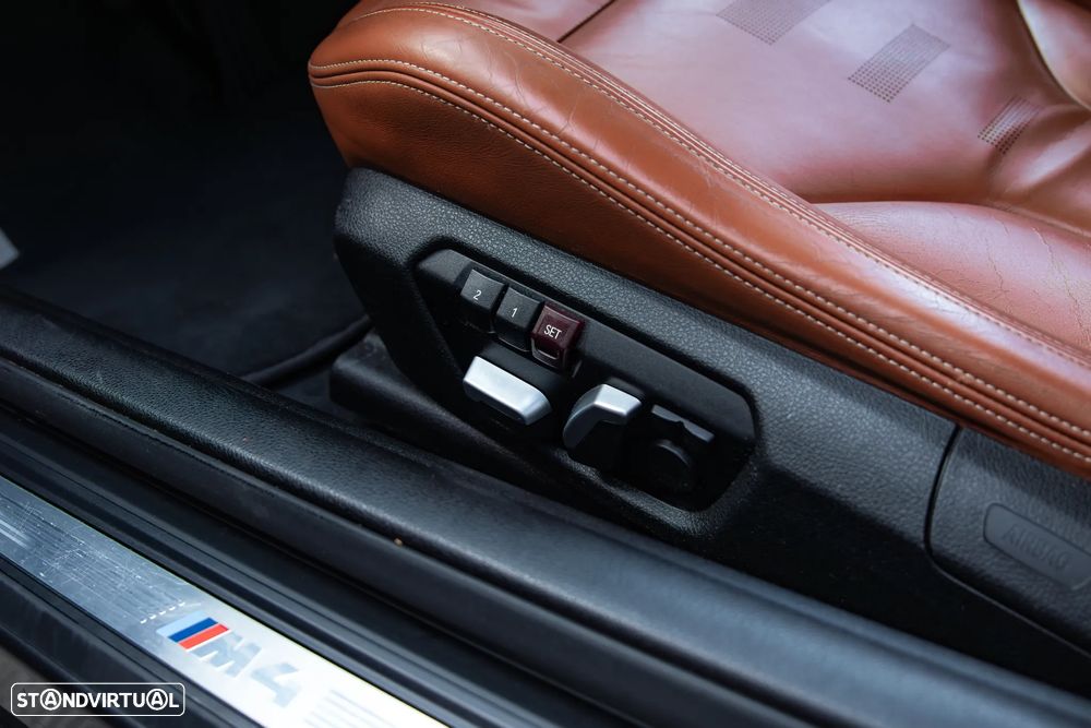 BMW M4 Coupe DKG - 43