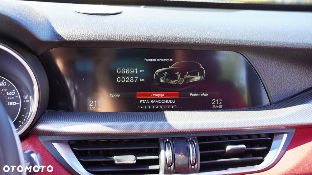 Alfa Romeo Stelvio - 24