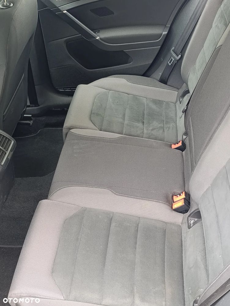 Volkswagen Golf 1.6 TDI SCR DSG Comfortline - 17