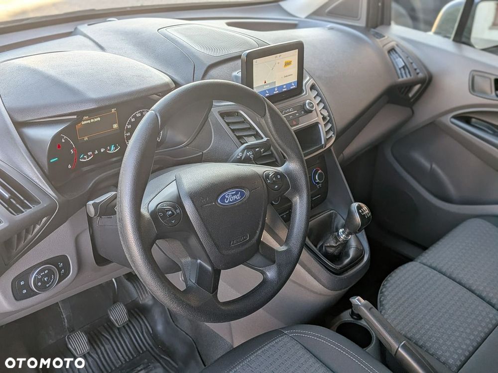 Ford Transit Connect - 8