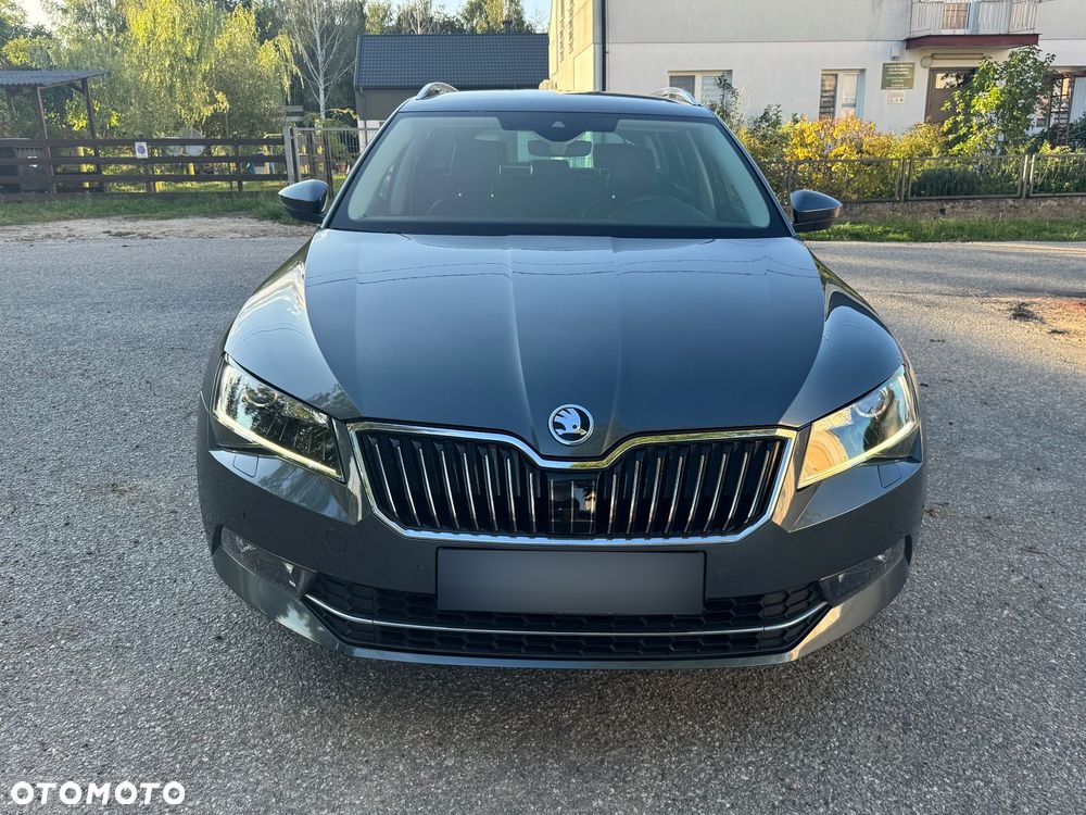 Skoda Superb 1.6 TDI DSG Ambition - 10