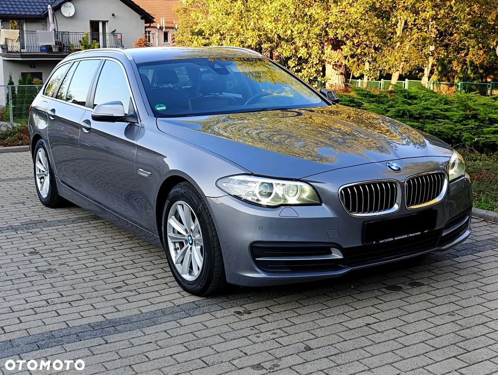 BMW Seria 5 525d Touring Sport-Aut Luxury Line - 27