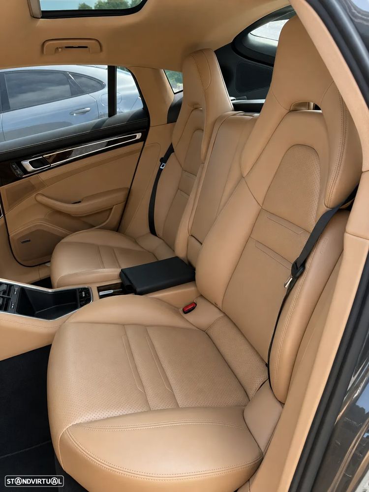 Porsche Panamera 4 E-Hybrid Platinum Edition - 14