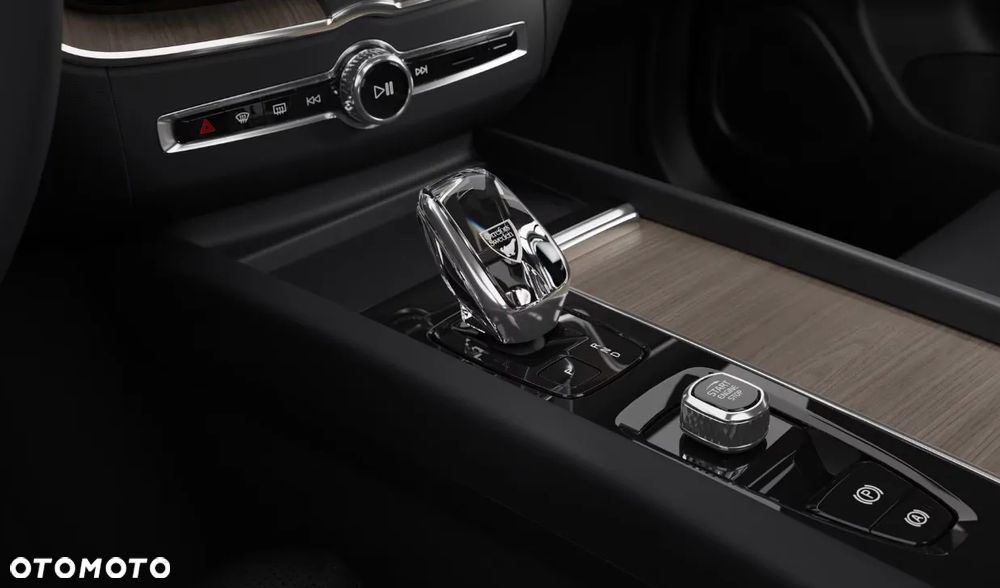 Volvo XC 60 T8 Plug-In Hybrid AWD Ultra Dark - 15